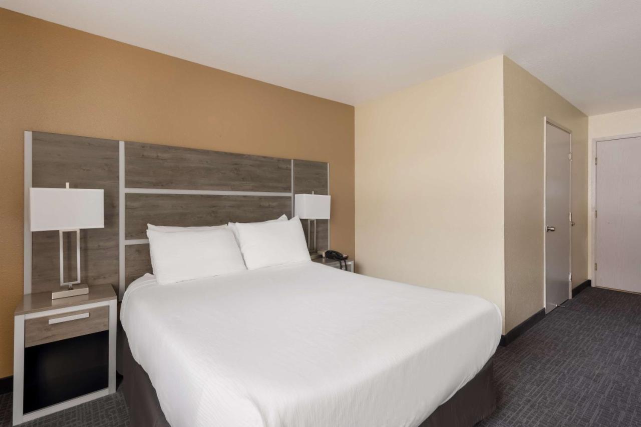 Surestay Hotel By Best Western Wells Ngoại thất bức ảnh